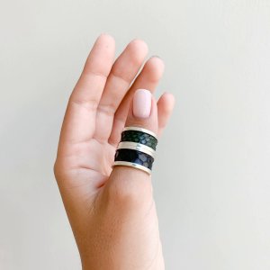 Кольцо с натуральной кожей питона