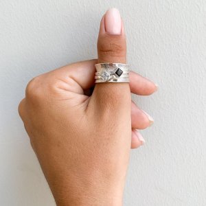 Ring with two stones (rhombuses)